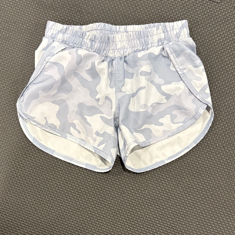 All in Motion Girls Athletic Shorts - Light Gray Camouflage
